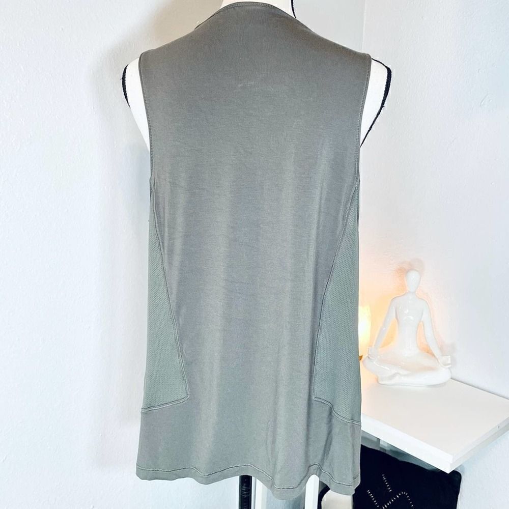 Champion Athletic Tank Top Large - Picture 5 of 8